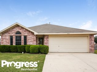1212 Urban Dr, Desoto, TX 75115