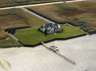 7334 Middle Channel Dr, Harsens Island, MI 48028