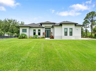 678 24th Ave NE, Naples, FL 34120