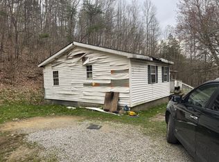 200 Lowell Dr, Charleston, WV 25311