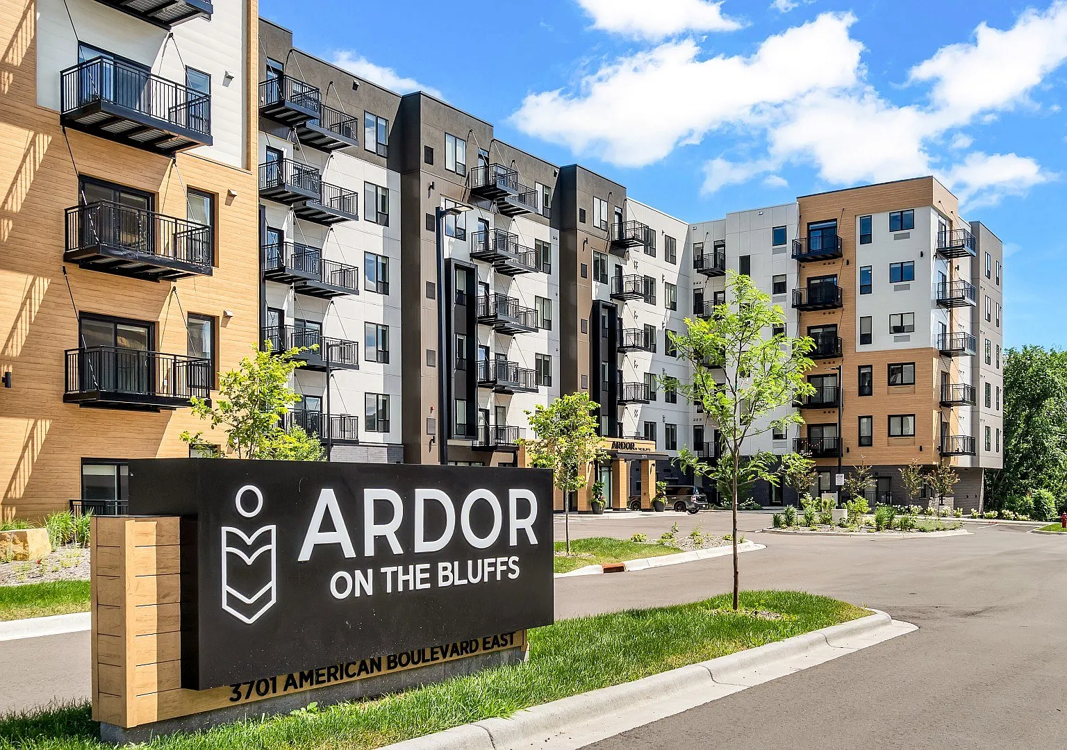 Ardor on the Bluffs South Loop Residences — Photo 3