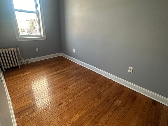 4th image of 399 Avenue C #4F
