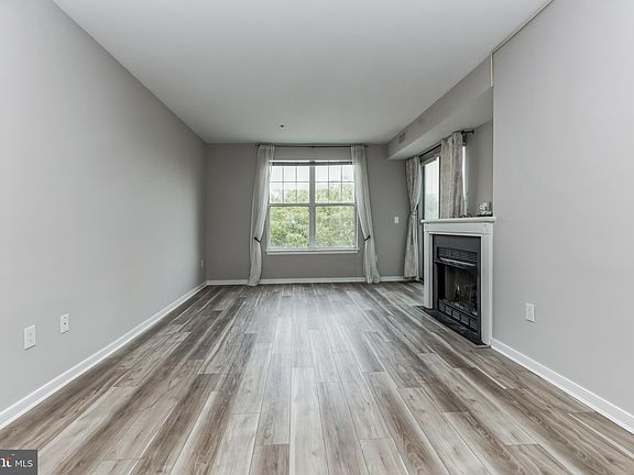 2nd image of 1645 International Dr Unit 225