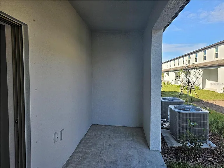 8309 Crescent Oaks Dr — Photo 40