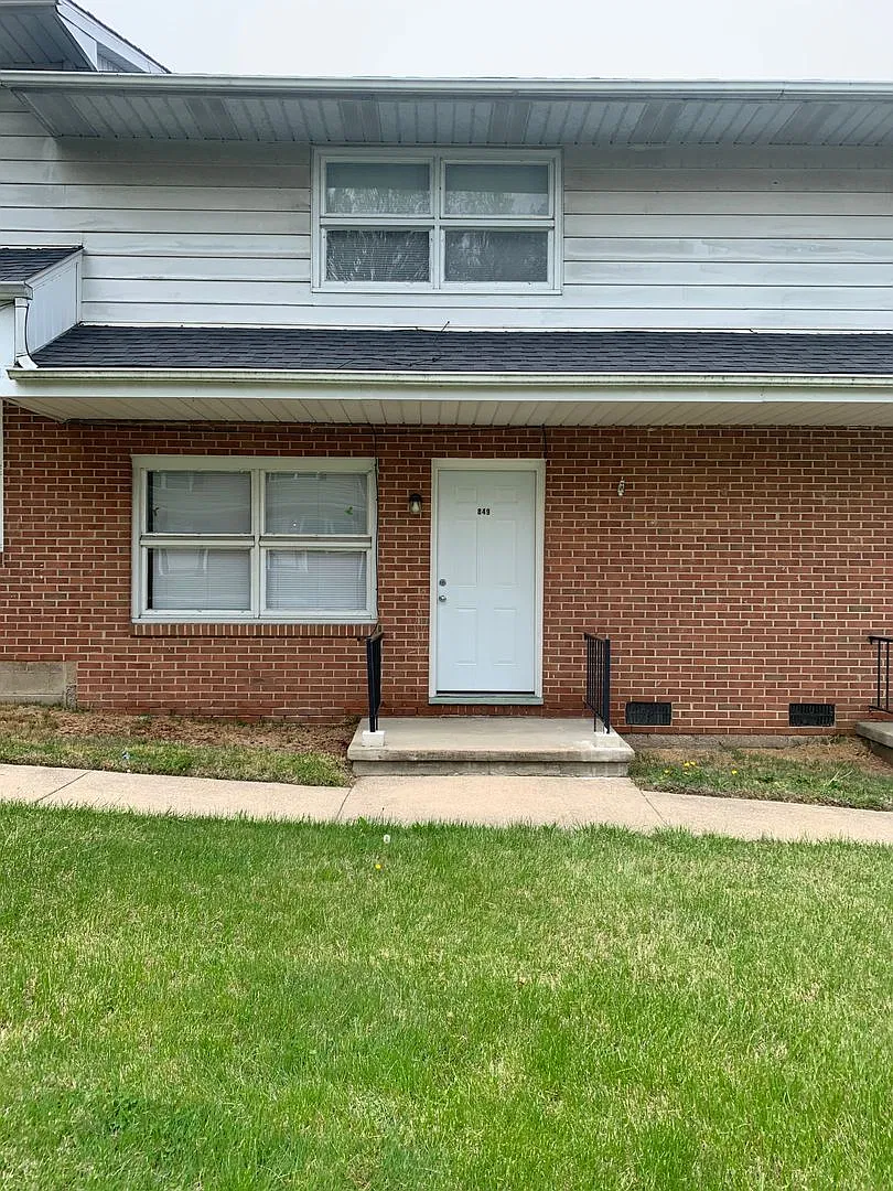 (MR) 847-853 Tydings — Photo 1
