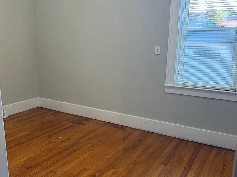986 Winchester Ave #1 — Photo 9
