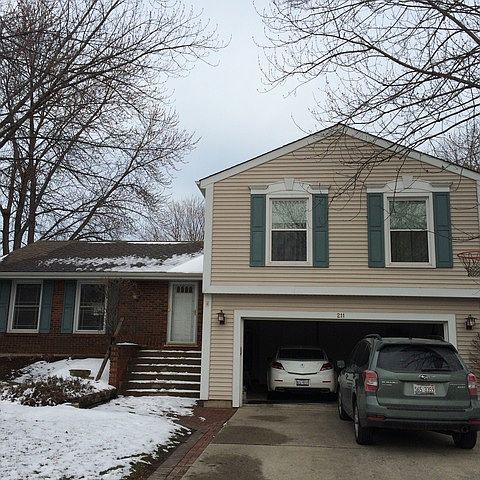 1st image of 211 Melody Ln