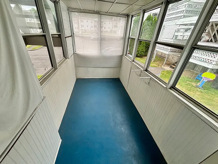 4 Fairview Dr #2 — Photo 6