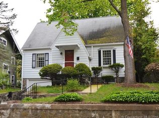 92 Delaware Ave, Waterbury, CT 06708