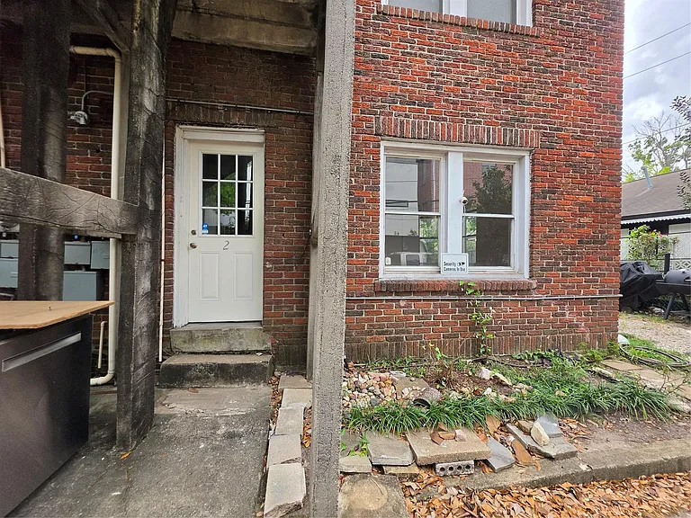 1226 W Gray St #2 — Photo 14
