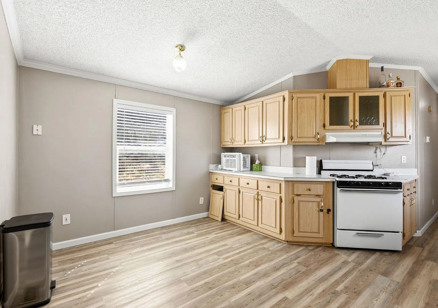 1178 Twin Butte Rd — Photo 4