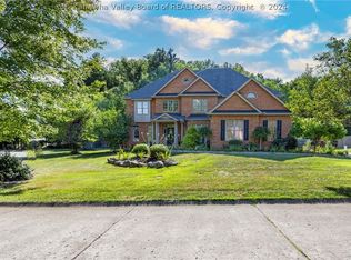 2001 Branchside Rd, Hurricane, WV 25526