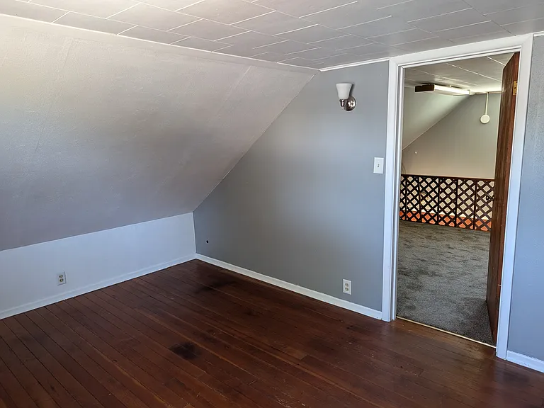 Upstairs bedroom