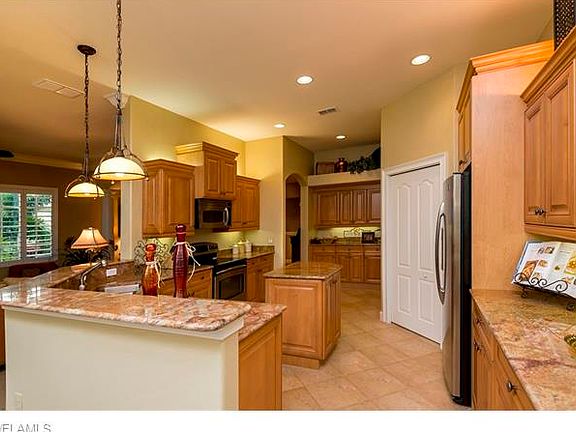 5th image of 8559 Via Lungomare Cir Unit 203