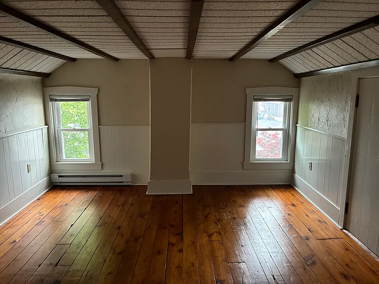 3rd floor room