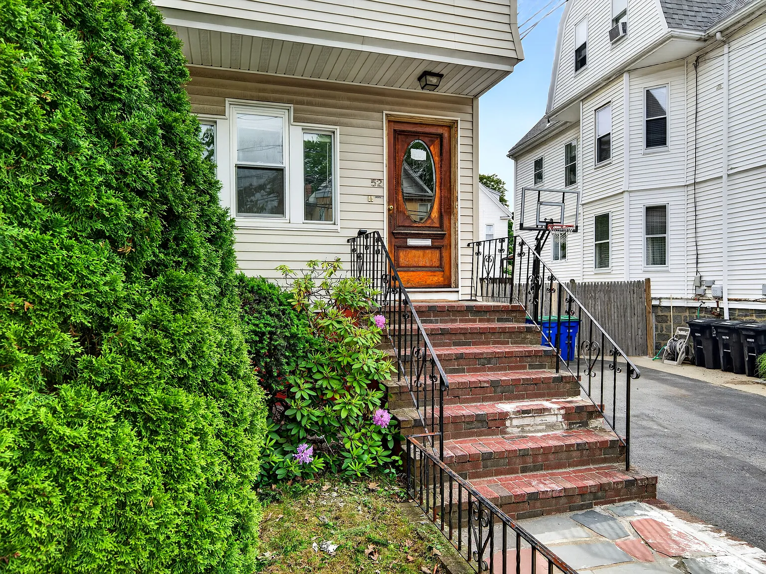 2 bed, 1200 sqft, $3,000 — Photo 2
