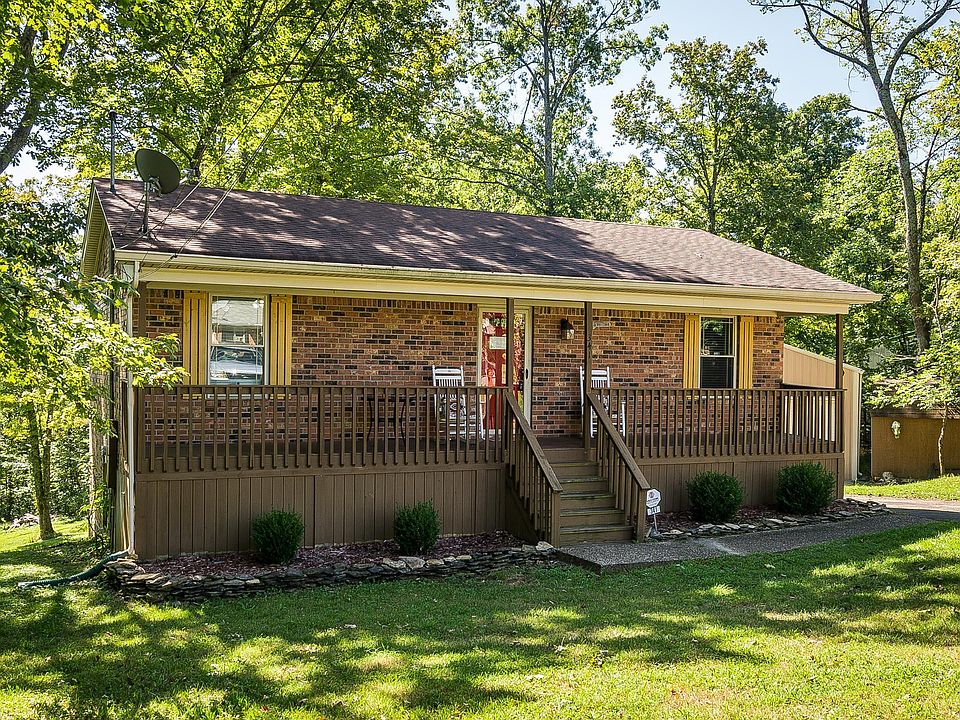 1st image of 341 Hillcrest Dr