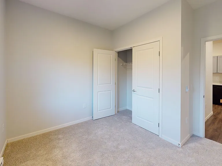 Overlook Apartments — Photo 40