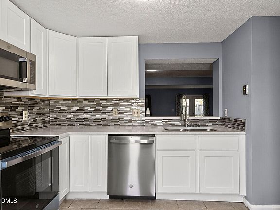 5th image of 4333 Halliwell Dr