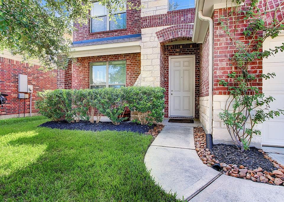 1st image of 11910 Green Colling Park Dr