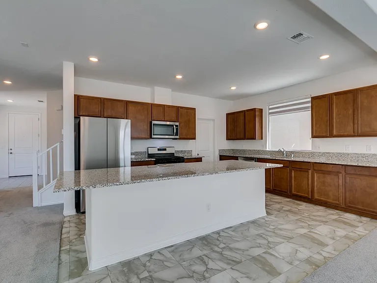 10303 Dallington St — Photo 27