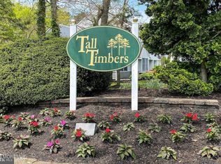 30 Whitemarsh Ct #1710, Tuckerton, NJ 08087