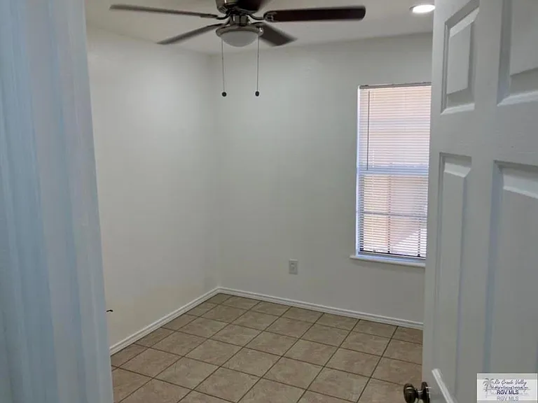 6846 Greystone Dr — Photo 7