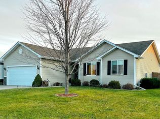 3104 SE Weatherstone St, Grimes, IA 50111