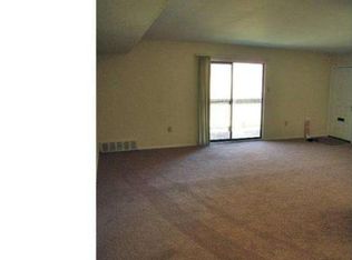 3750 Clarendon Ave APT 36, Philadelphia, PA 19114
