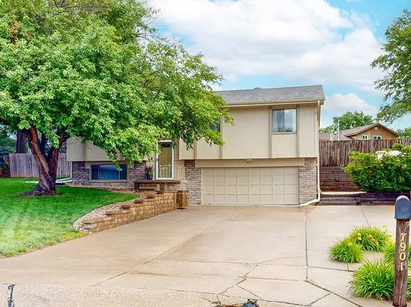 7901 Laurel Ct, La Vista, NE 68128