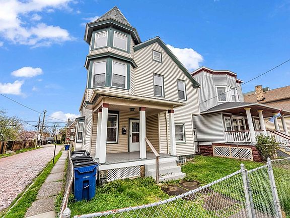 2nd image of 5822 Bridge Ave #2