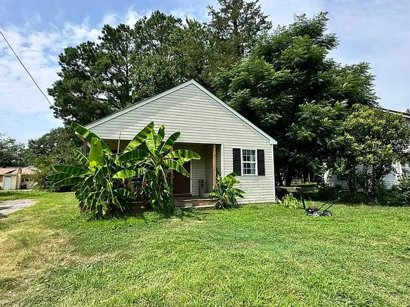 217 Hall St, Franklin, VA 23851