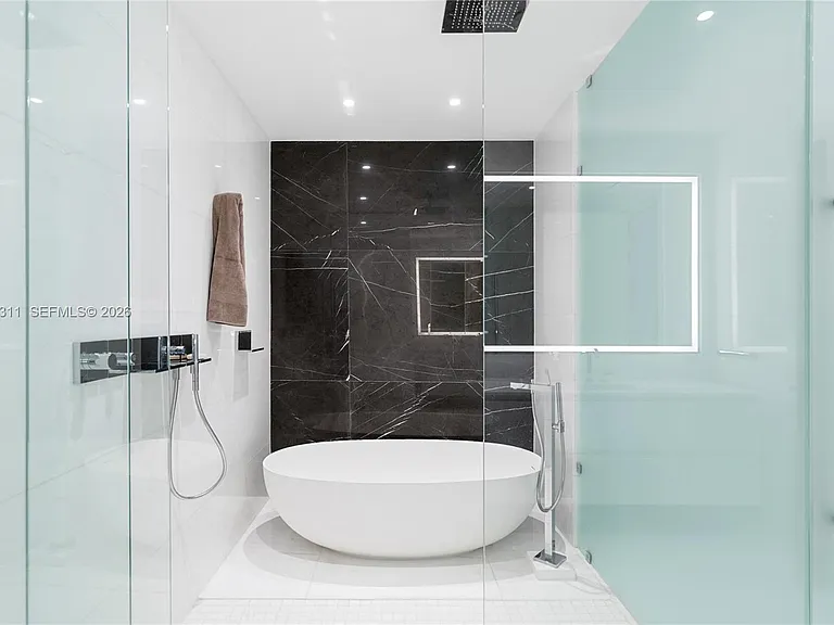 300 Biscayne Boulevard Way #4009W — Photo 45