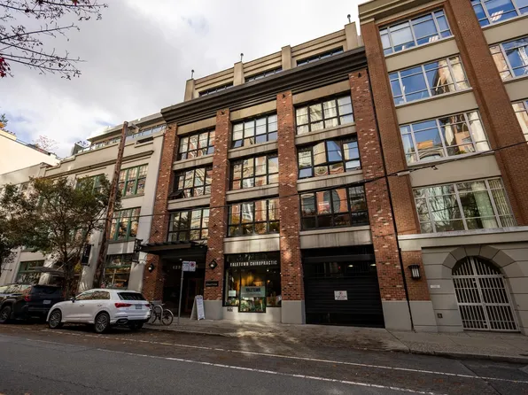1238 Homer St #301, Vancouver, BC V6B 2Y5