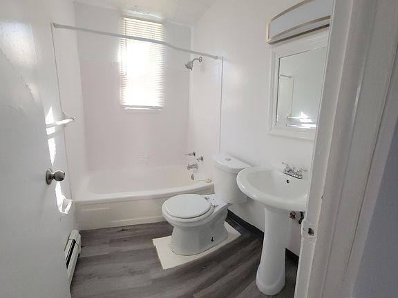 2nd image of 613 Forest Ave APT 2167