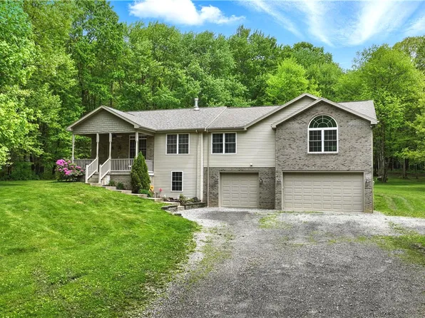 1125 Annisville Rd, Petrolia, PA 16050