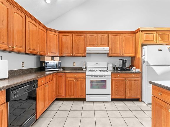 5th image of 9 Avon St