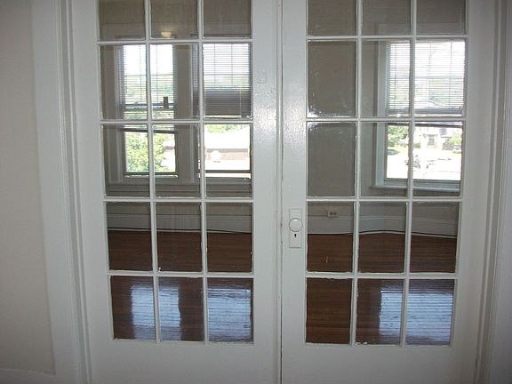 3rd image of 448 Hawley Ave APT 7
