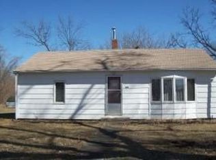 124 S River St, Cambridge, IA 50046