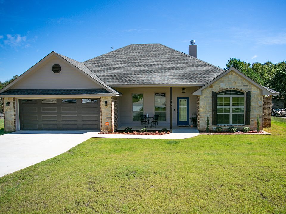 1st image of 241 Heritage Ct