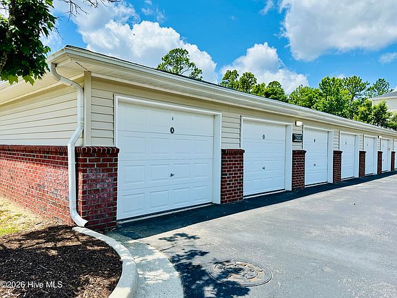 4th image of 2801 Bloomfield Lane Unit 202