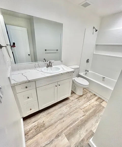 564 Florence St #6 — Photo 13