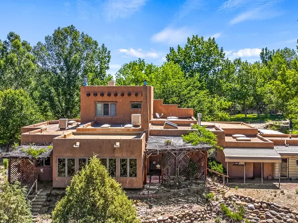 211 County Road 41, Alcalde, NM 87511