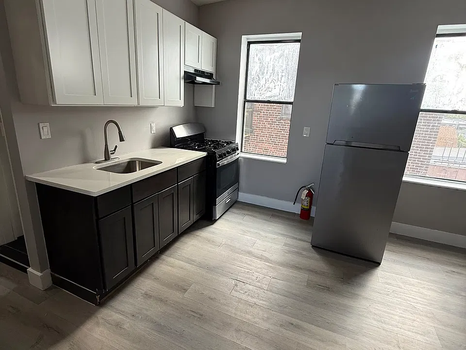 4 Bergen Ave #44E
