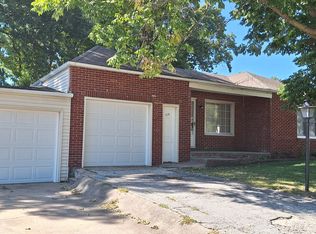 414 Chestnut St, Richmond, MO 64085