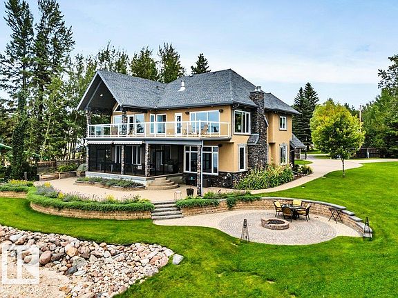 2nd image of 35 Silver Beach Rd #35A
