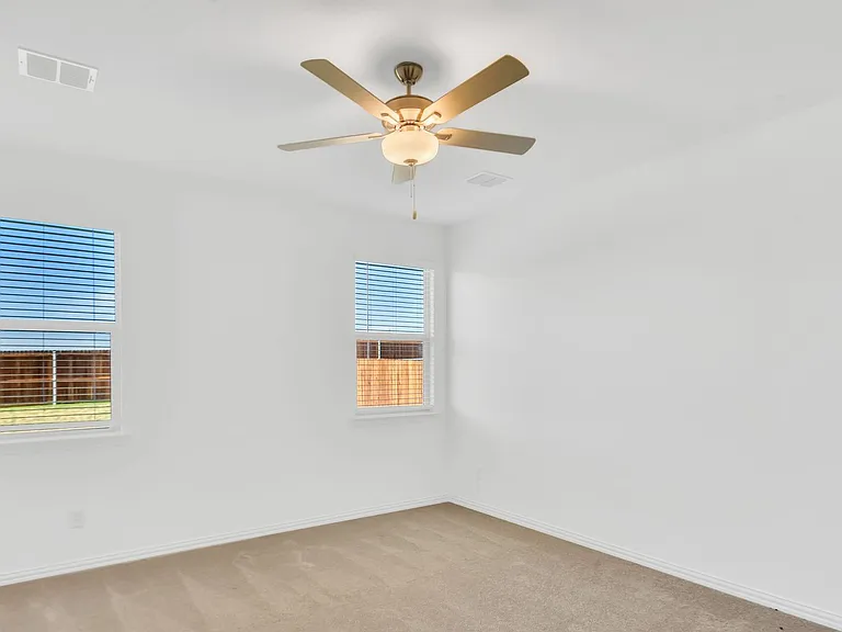 5126 Penrose Dr — Photo 15