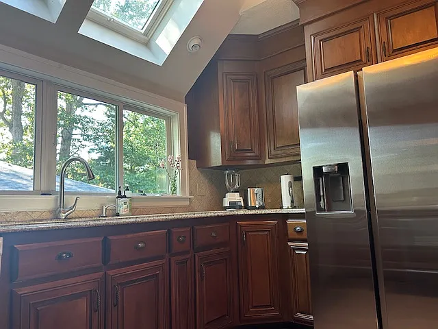 55 Arundel Ave — Photo 9