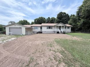 323 Shipley Ln, Winslow, AR 72959