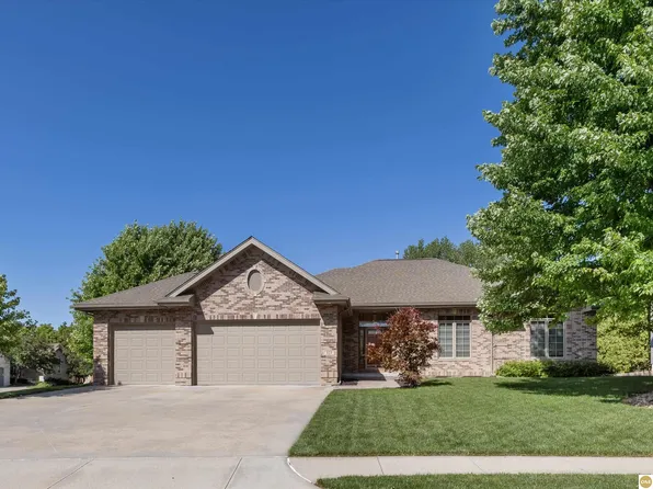 323 N 200th St, Elkhorn, NE 68022
